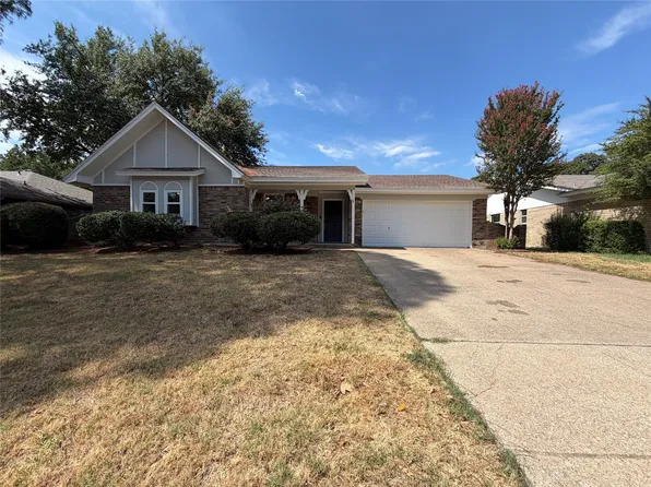 3606 Grissom Dr, Arlington, TX 76016