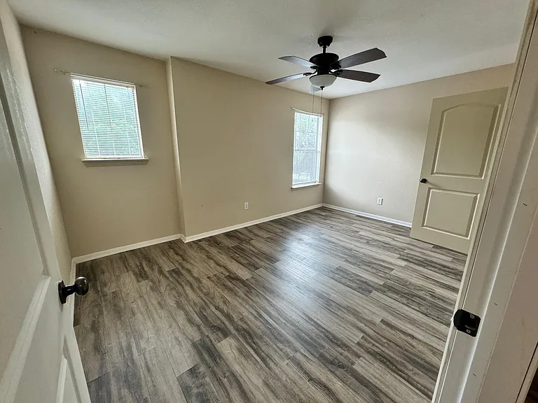 8109 Arbor Ave — Photo 3