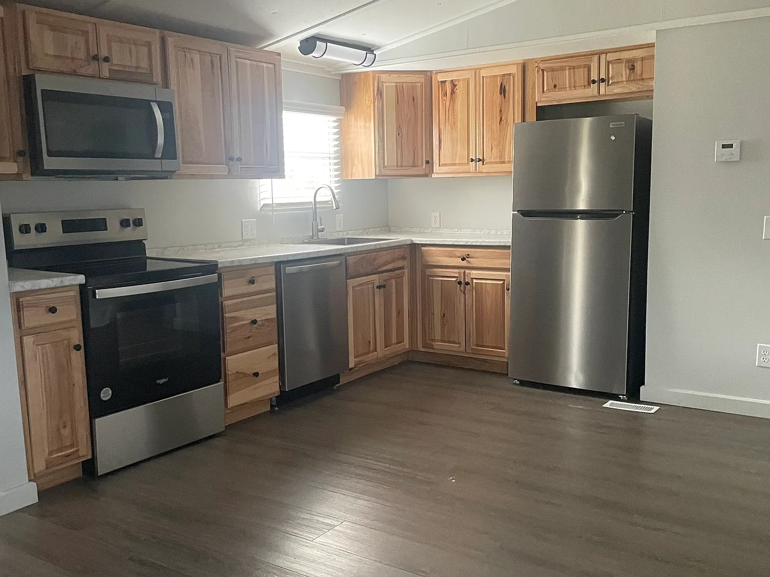 2 bed, 800 sqft, $750 — Photo 2