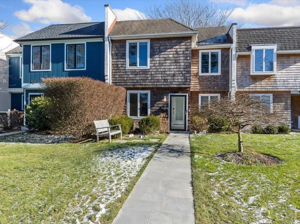 10 Toilsome Lane, East Hampton, NY 11937