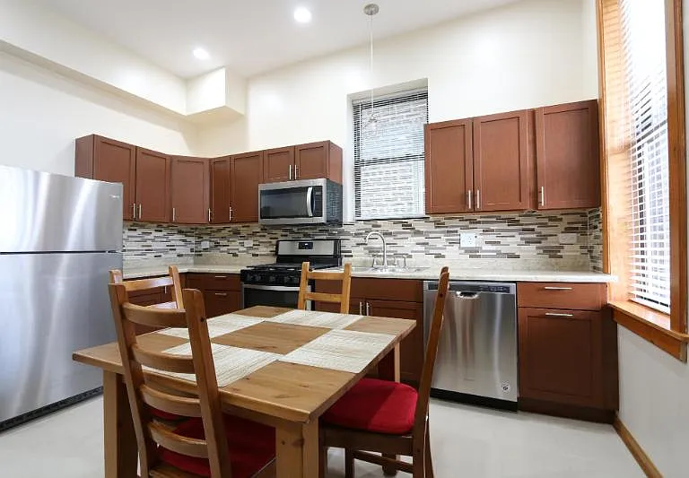2233 W Taylor St #2 — Photo 9