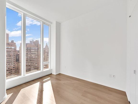 5th image of 50 West St APT 34A