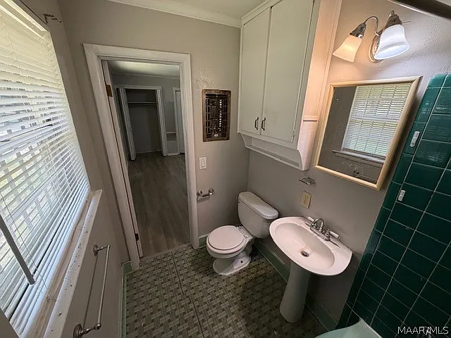 1216 Karen Rd — Photo 7