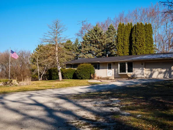 16422 82nd STREET, Bristol, WI 53104