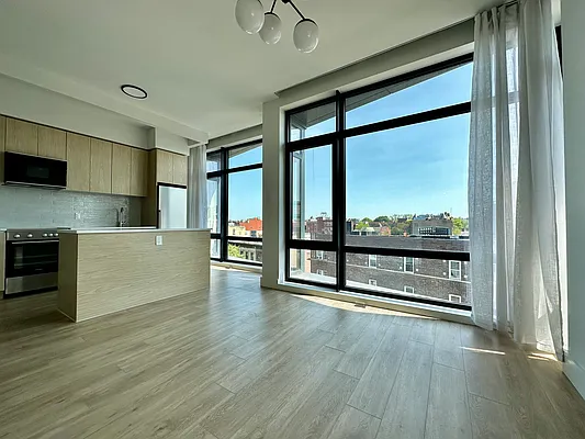 Rented by eRealty Advisors USA Inc | media 7