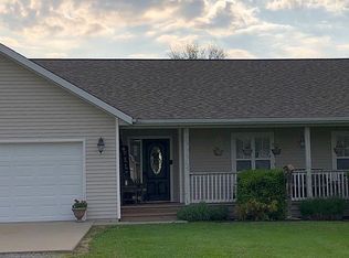 314 E Beacon Ct, Mount Vernon, IL