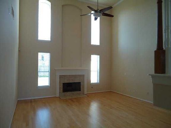 5th image of 15215 Brown Eyed Susan Ct