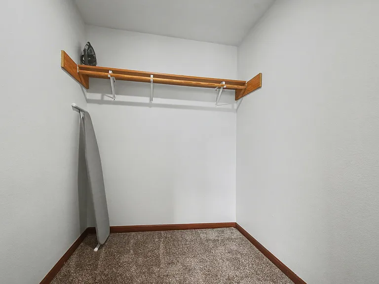 118 Rhodes St #B — Photo 11