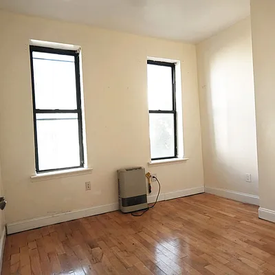 Rented by Nooklyn NYC LLC | media 40