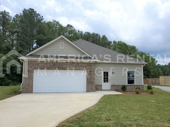 96 Ballington Way, Clanton, AL 35045