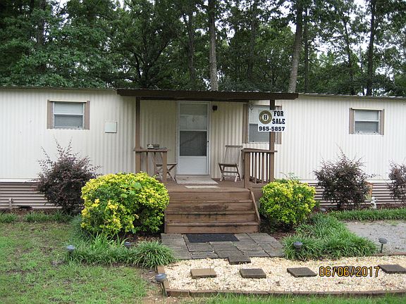 2nd image of 380 Lakeshore Dr #18