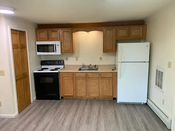 24 Front St #2, Wyalusing, PA 18853