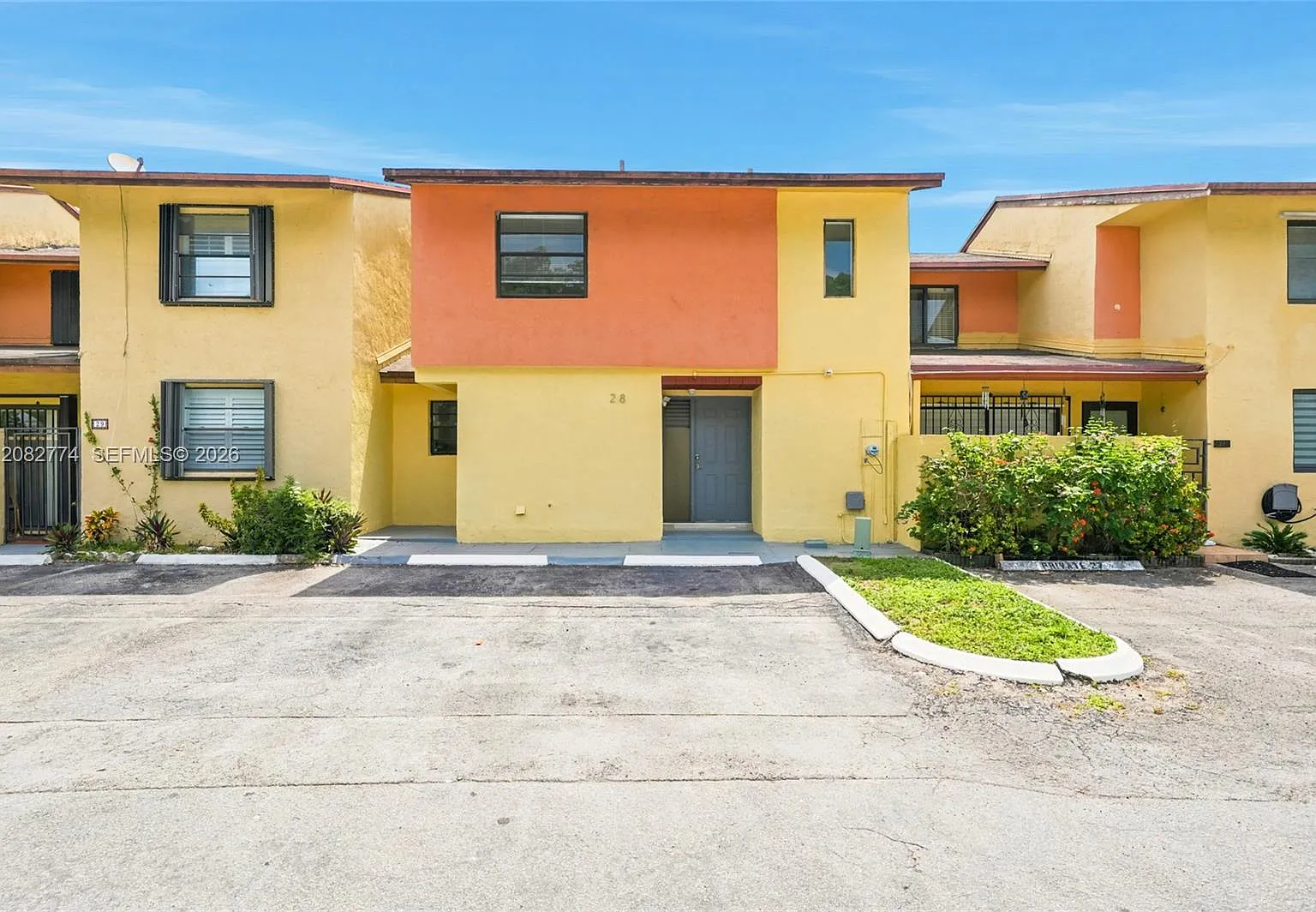 9674 Golfview Villas Cond — Photo 2