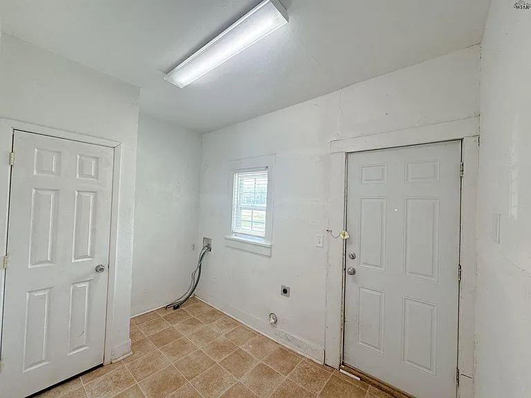 2412 Buchanan St — Photo 13