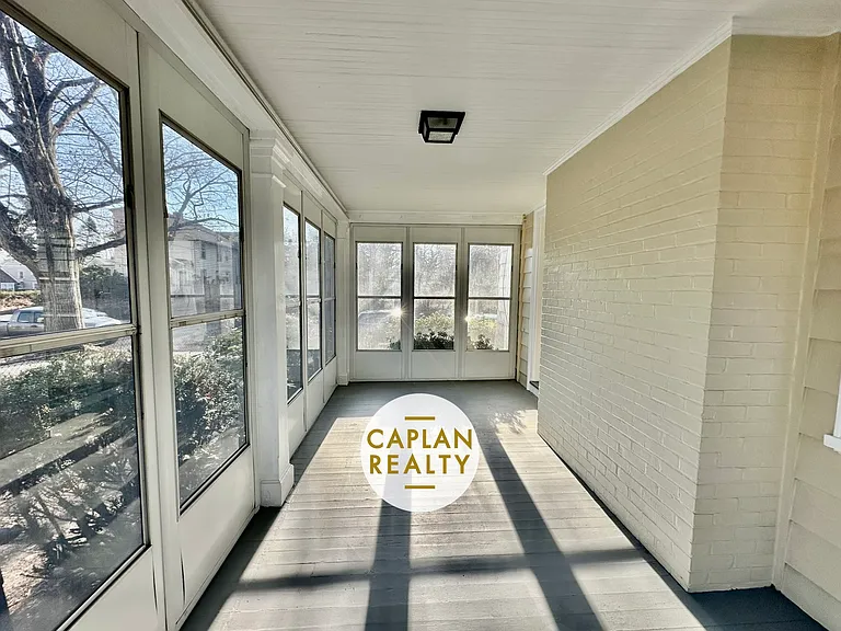 35 Glen Rd — Photo 9