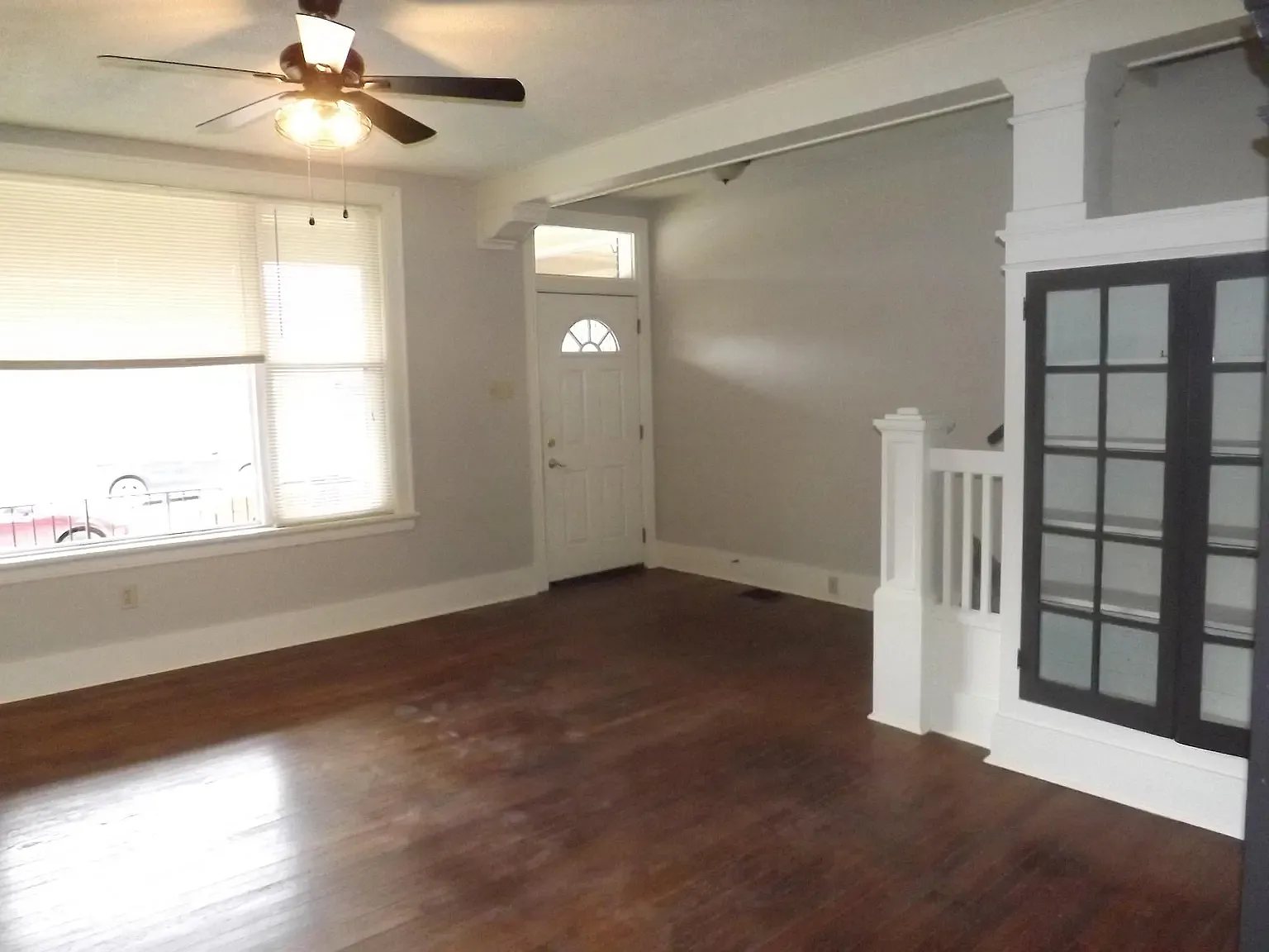 325 N Murtland St — Photo 3