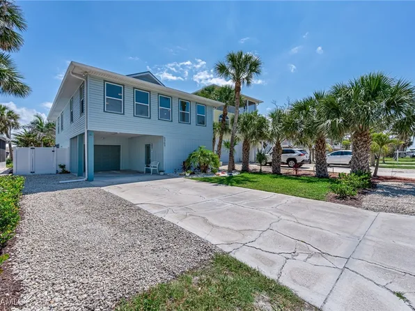 5363 Palmetto St, Fort Myers Beach, FL 33931