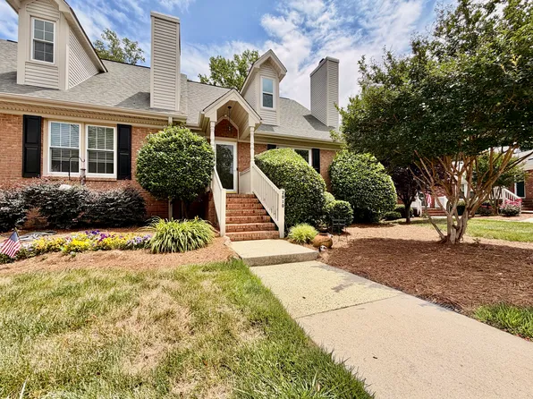 2010 Hearthwood Ct, Greensboro, NC 27407