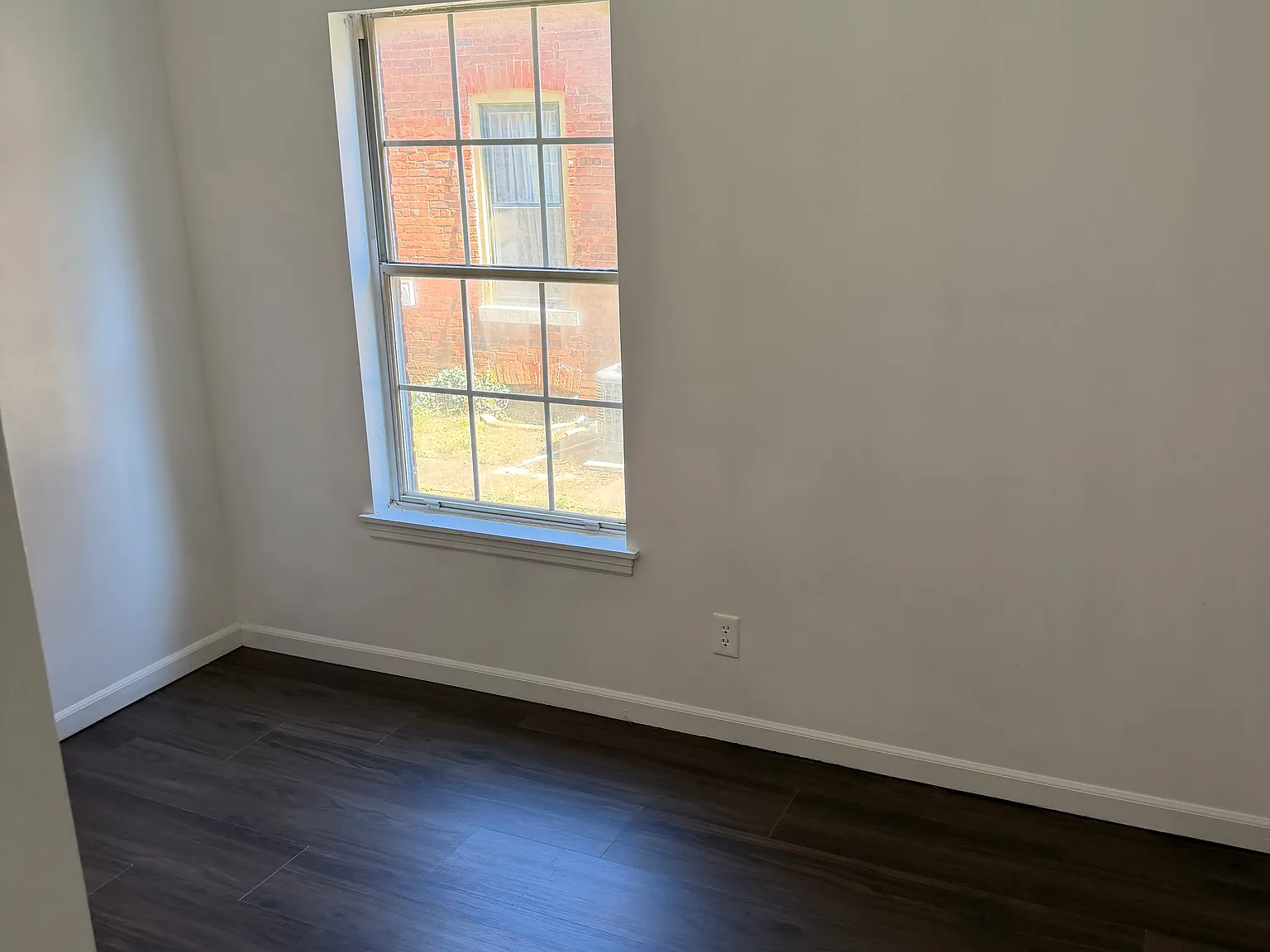 2 bed, 700 sqft, $850 — Photo 3
