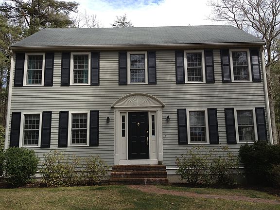 2nd image of 387 Temple St