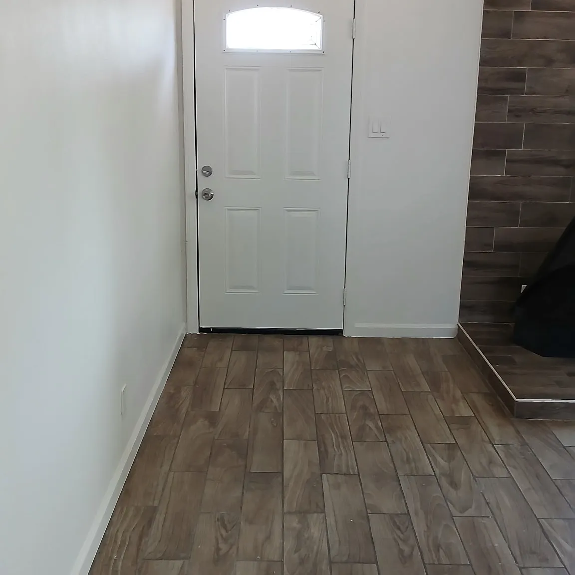 2 bed, 825 sqft, $2,450 — Photo 2