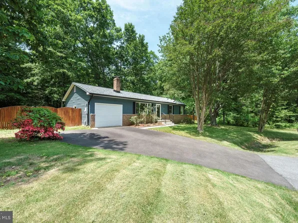 21655 Defender St, Lexington Park, MD 20653