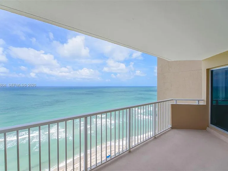 1950 S Ocean Dr #19P — Photo 5
