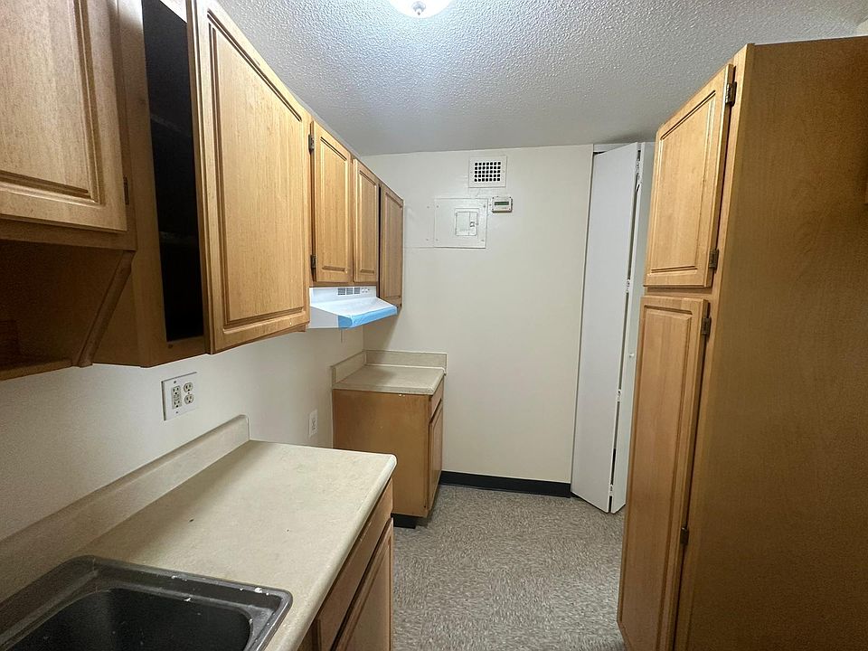 2nd image of 2824 Mermaid Ave