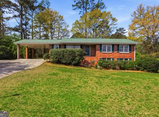 689 Old Canton Rd, Marietta, GA 30068