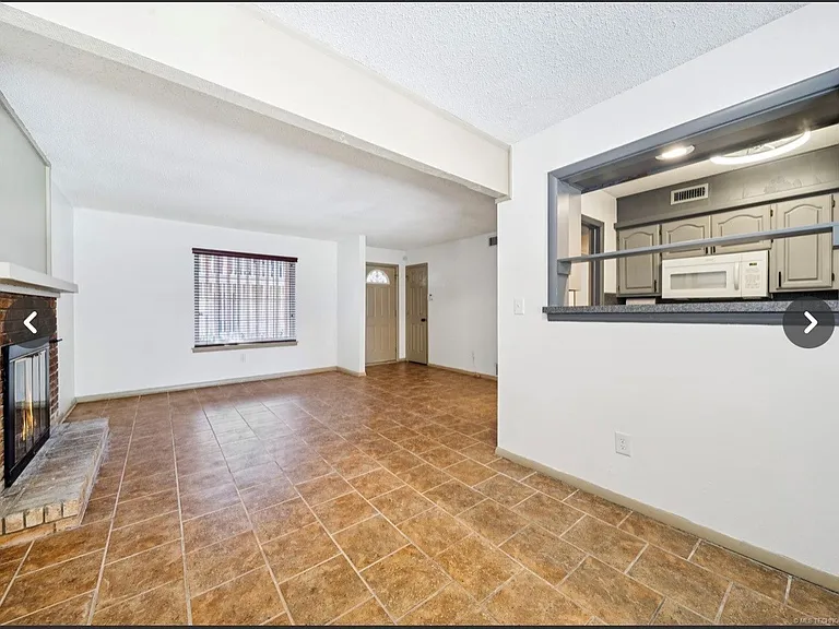 4808 S Victor Ave #A — Photo 7