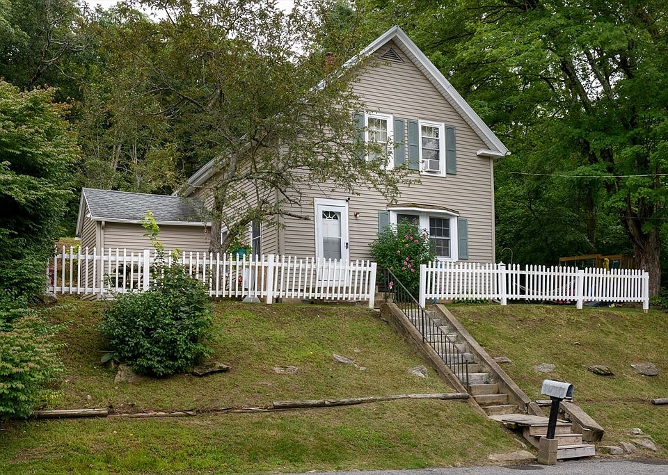 1st image of 62 Grove St