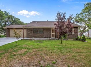 500 Elmwood St, Pacific, MO 63069