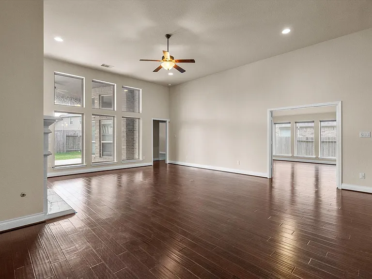 2524 Davis Prairie Ln — Photo 14