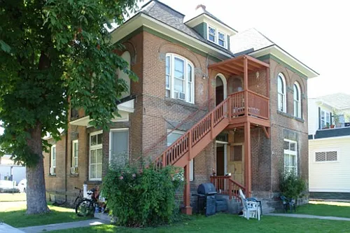 1201 W Washington St Photo 1