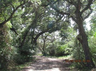 136 Acorn Loop, Inez, TX 77968