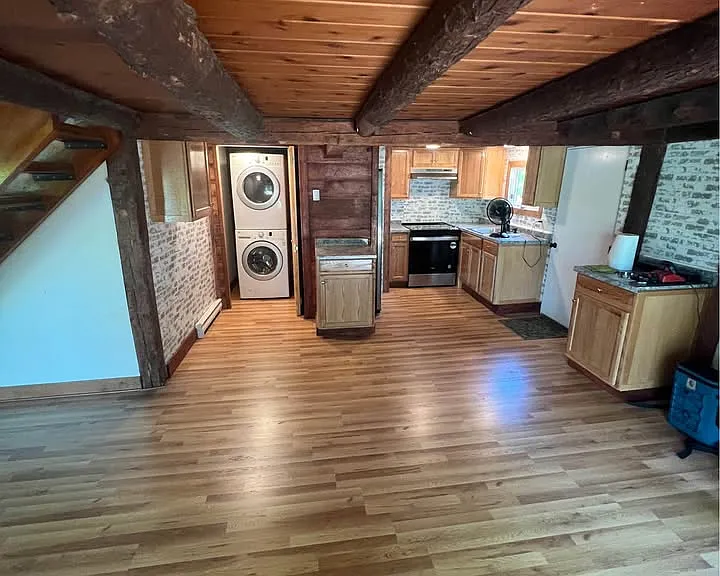 20 Old Sharon Rd #C — Photo 5