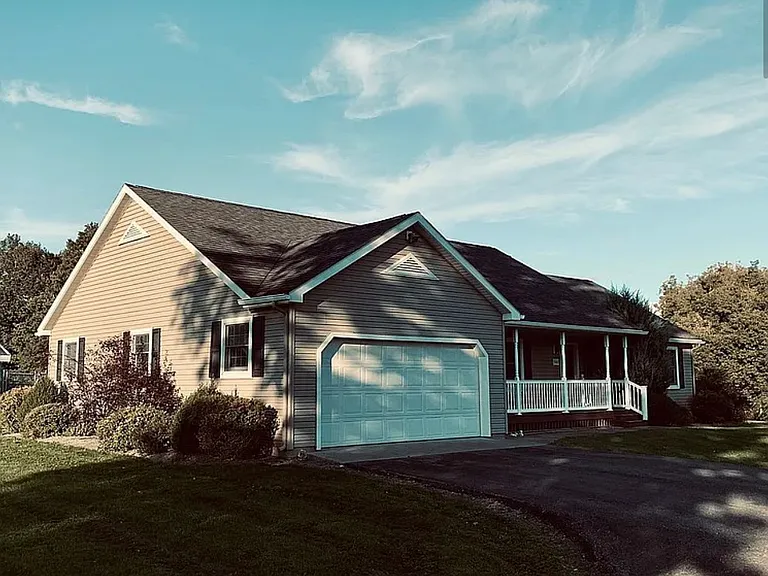 5669 State Route 5 — Photo 8