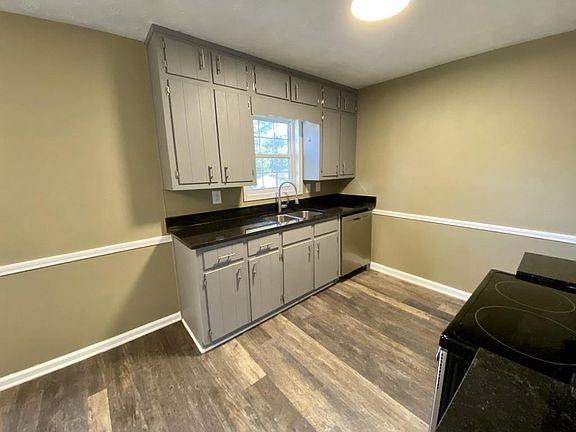3rd image of 117 Mediterranean Ln