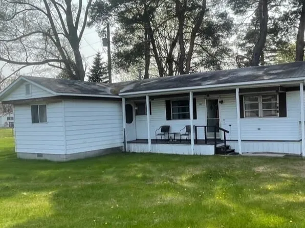 2513 French Rd, Alpena, MI 49707