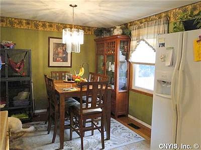 3rd image of 6153 Palisades Dr
