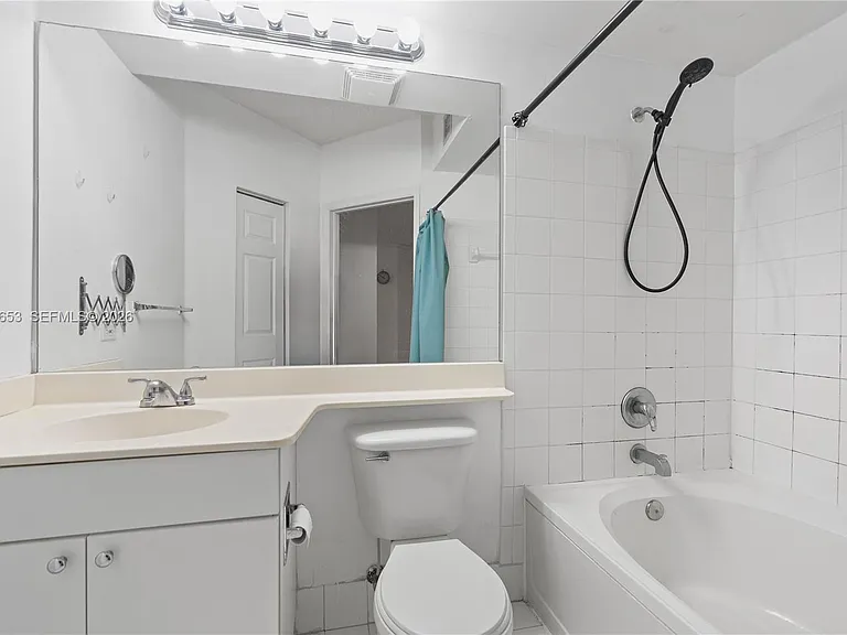 17145 N Bay Rd #4311 — Photo 21
