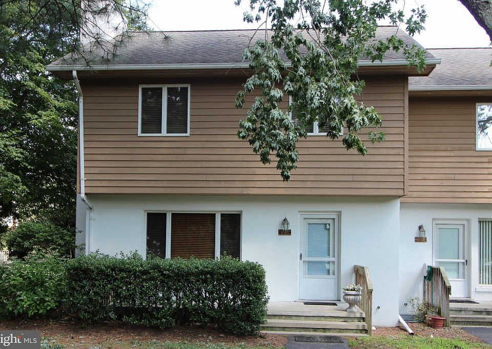 1st image of 717 Bayberry Cir