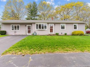 5 Lydia Rd, Coventry, RI 02816