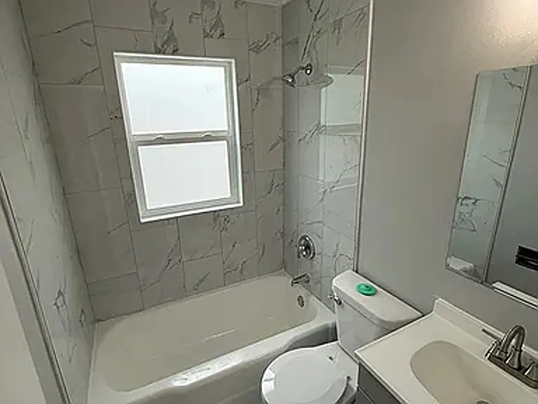 221 N 33rd St #2 — Photo 9