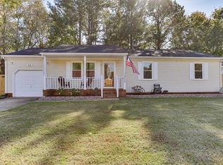 829 Arondale Cres, Chesapeake, VA 23320