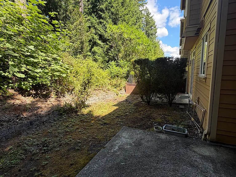 23300 SE Black Nugget Rd #J1 — Photo 7