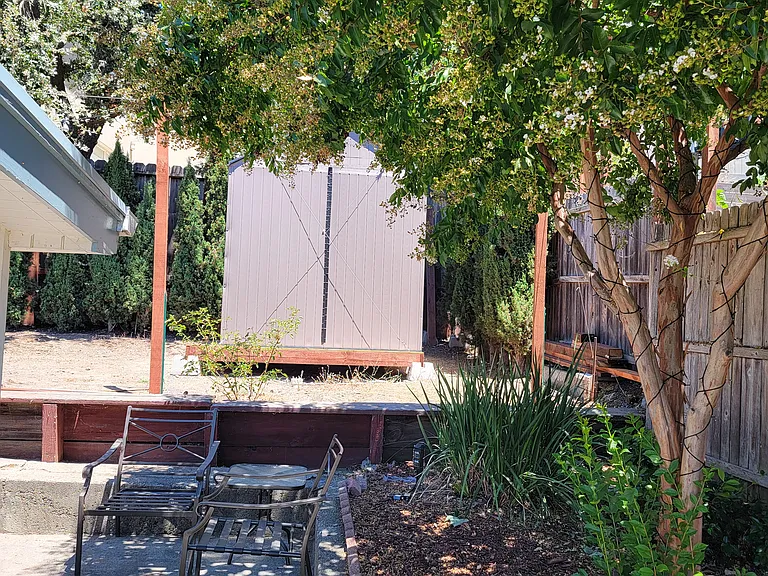 2301 Orange St — Photo 2