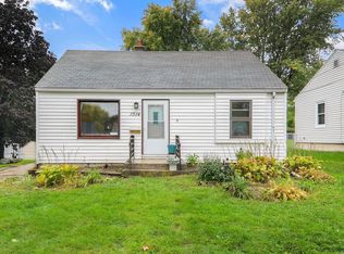 1514 Sheridan Dr, Madison, WI 53704