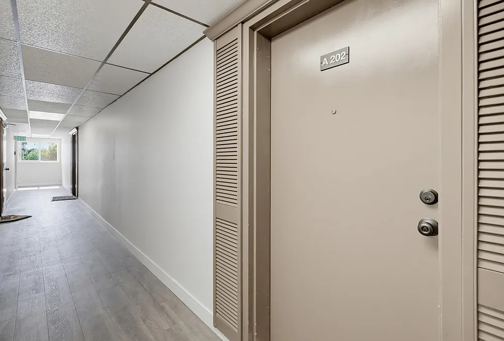 3140 Midway Dr — Photo 3