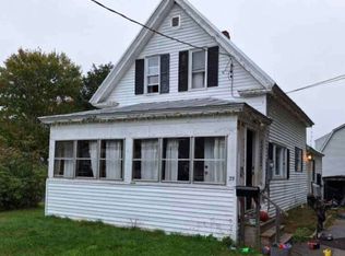 23 Spring St, Madison, ME 04950